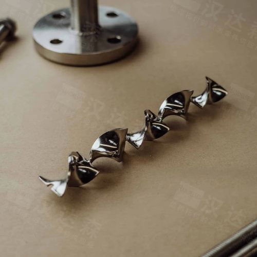 ��STRIKO�����Helical