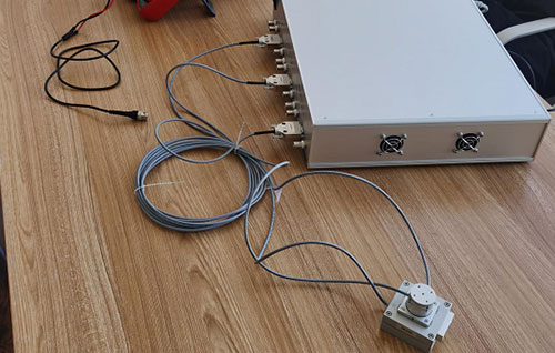 �Ŀ�����������V�|ĳĳ��W(xu��)���S�{��λ�ƶ�λϵ�y(t��ng)��ُ��(y��u)������